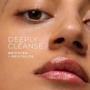 Alternative view of MULTI CORREXION® Revive + Glow Gel Cleanser